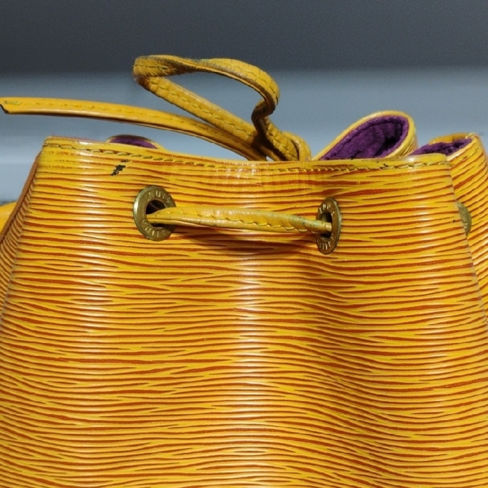 SALE! Auth Louis Vuitton Mustard Yellow Epi Leather Bucket/Shoulder Bag W/DB - Picture 4 of 16